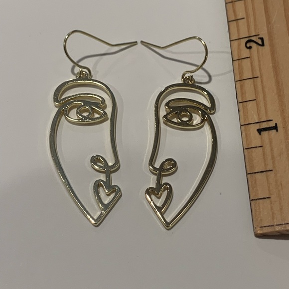 ✨3 for$33✨NWT Abstract Minimal Face Dangle Earrings - Picture 6 of 8